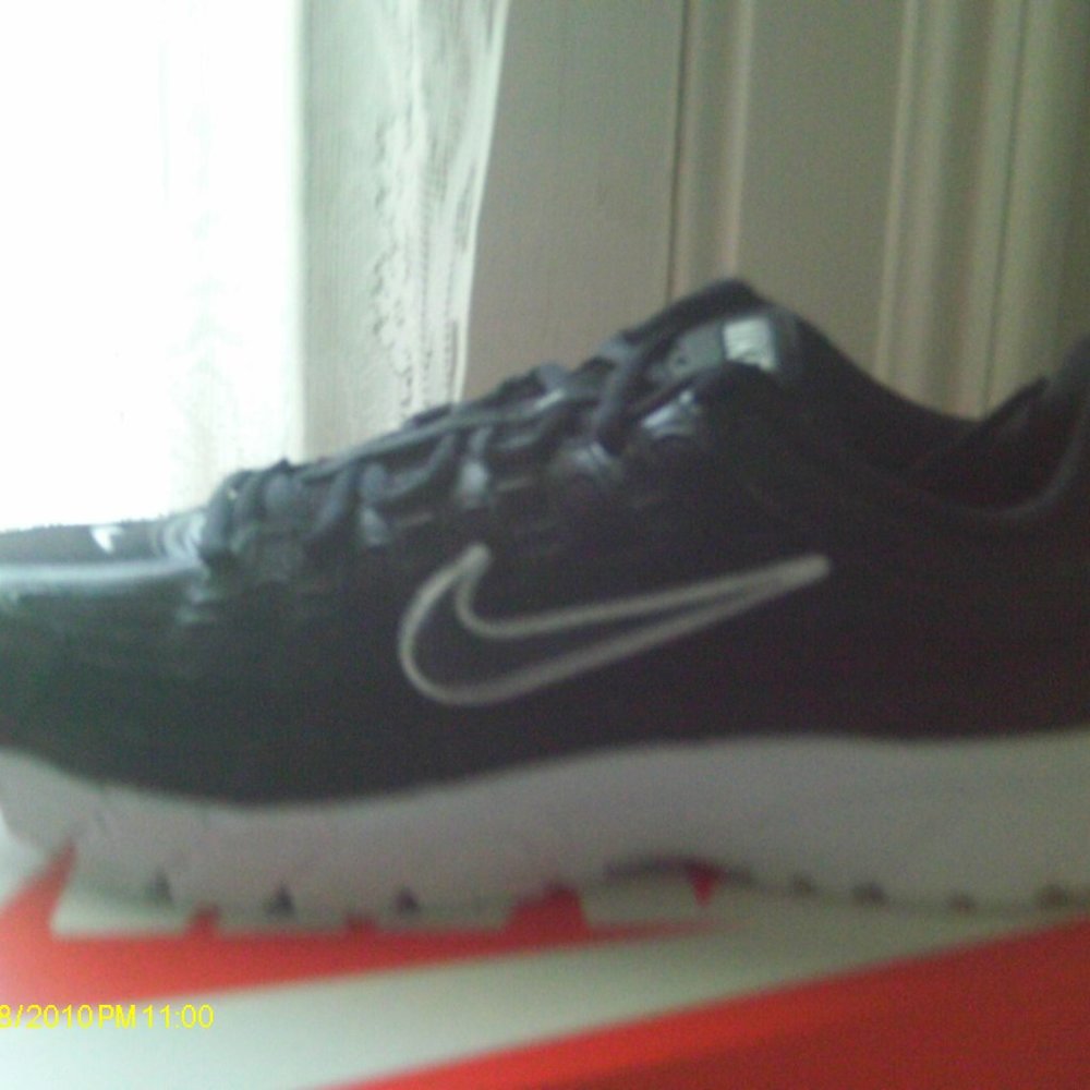 Nike Air Force One Mens Sneakers  Size 9.5  Brand